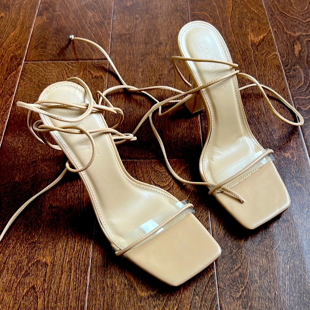 Nude heels size 8